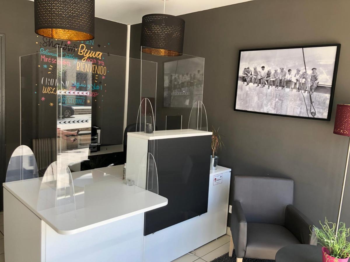 Hotel Saint Roch Montpellier Centre Bagian luar foto
